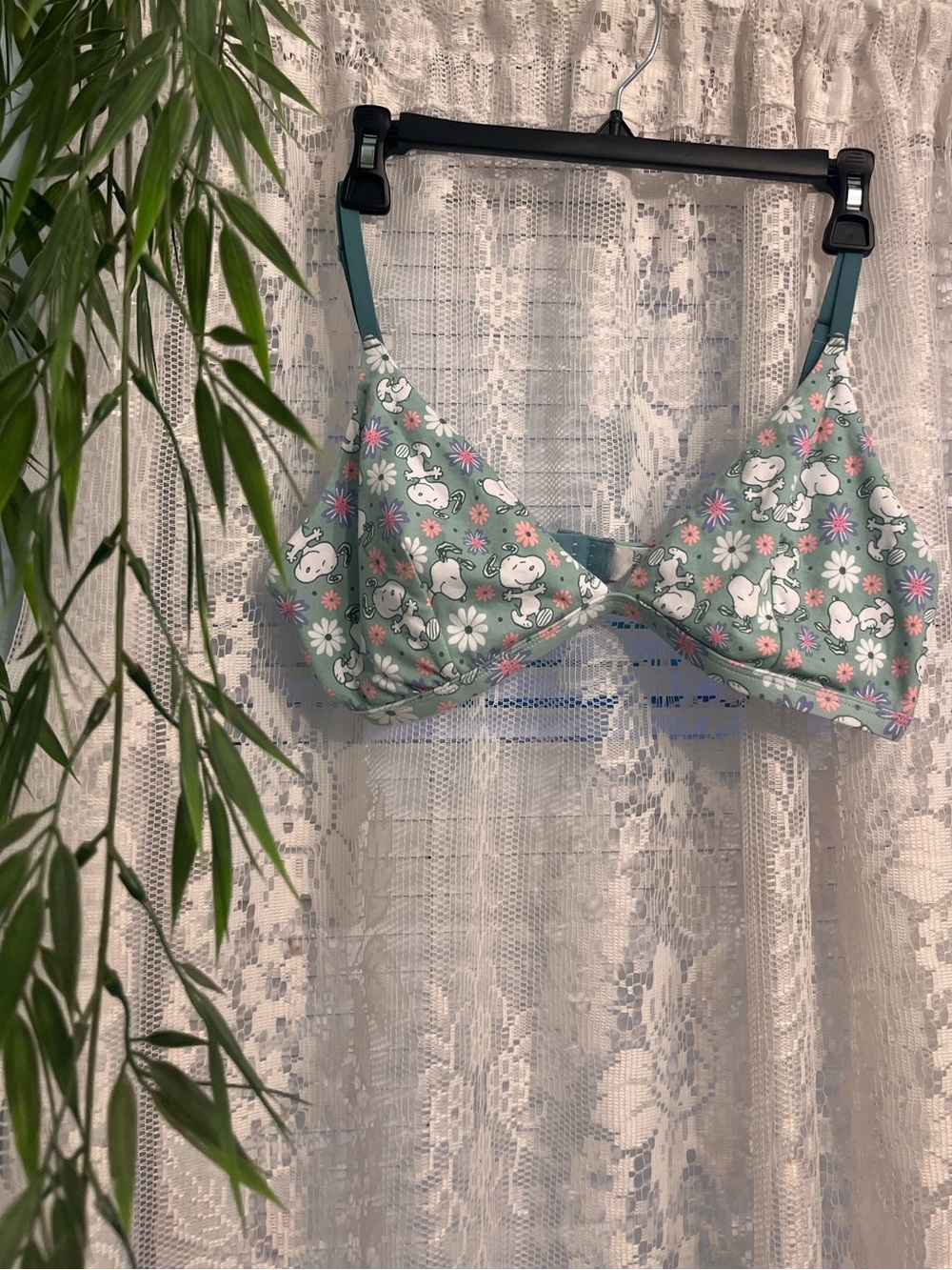 Peanuts Women’s Mint Green Floral Snoopy Soft Bra Peanuts